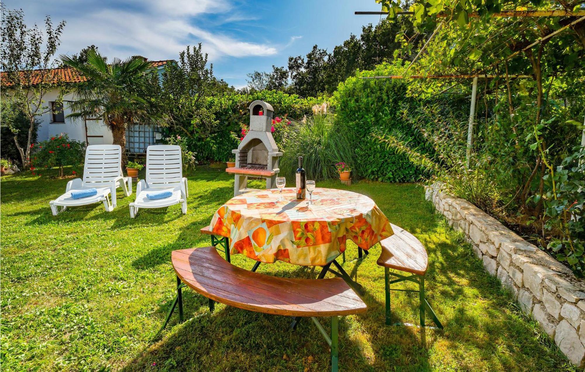 Awesome Apartment In Labin With Wifi Rasa Экстерьер фото